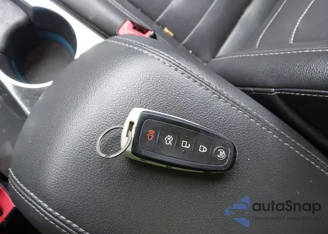 2016 Ford Escape Titanium from USA, damaged, VIN 1FMCU9JX4GUB12977